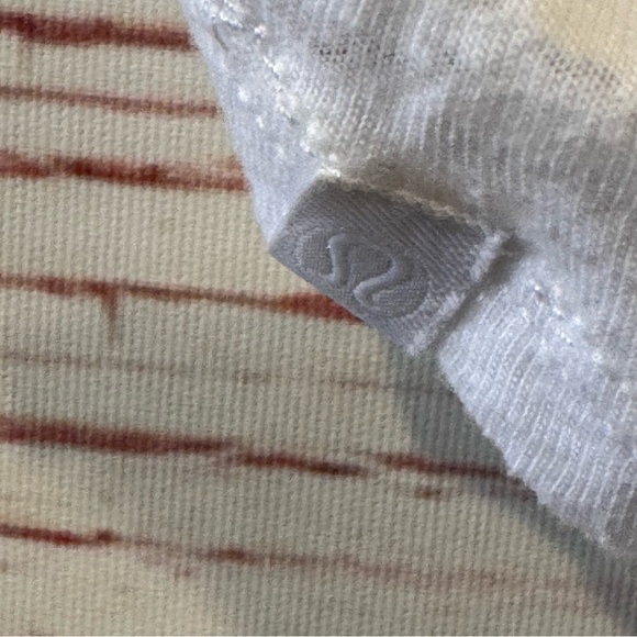 Lululemon Round Two Tee Burnout in White Sz 6 - Picture 8 of 12